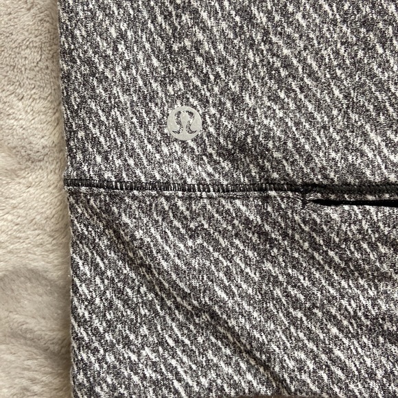 Lululemon Rush Hour long sleeve heather grey size 8 - Picture 8 of 10